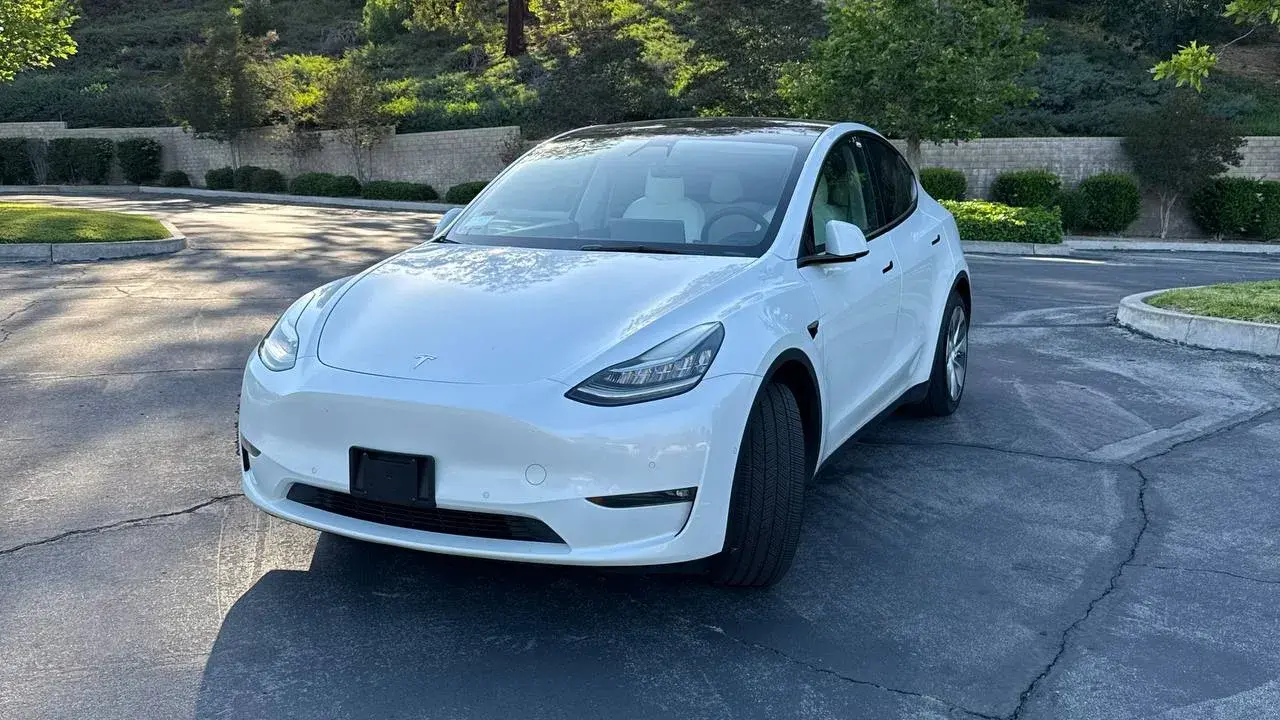 Tesla Model Y 2022